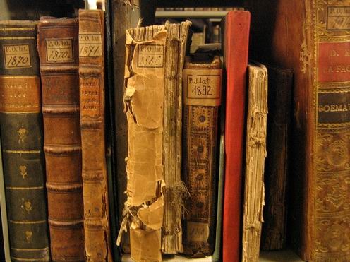 上海旧书回收,家庭陈旧书籍回收,上海旧书回收